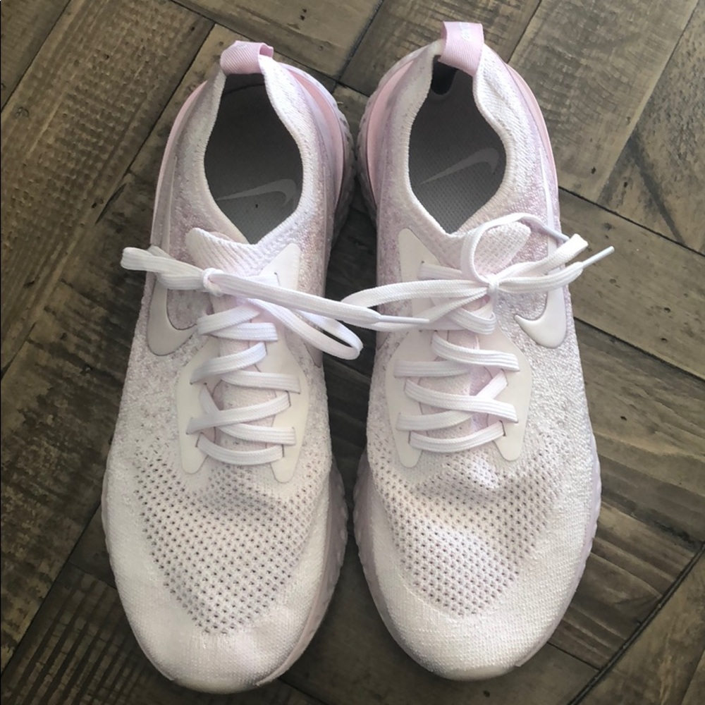 Nike Women’s Flyknit Epic React Running Shoe